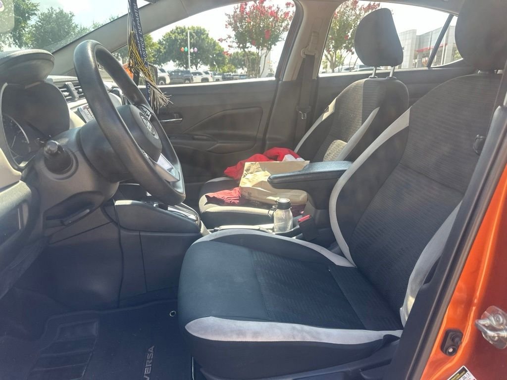 Used 2020 Orange Nissan 1.6 SV image 4