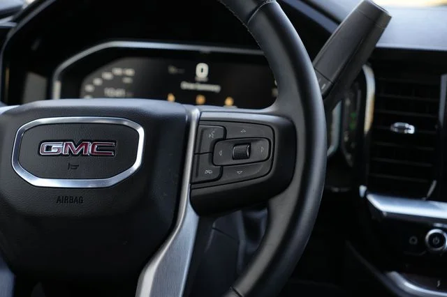Used 2026 Silver GMC SLT image 23