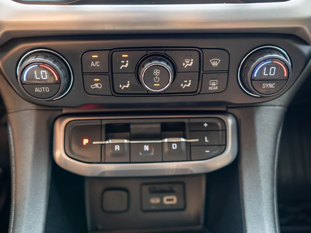 Used 2021 Gray GMC AT4 image 29