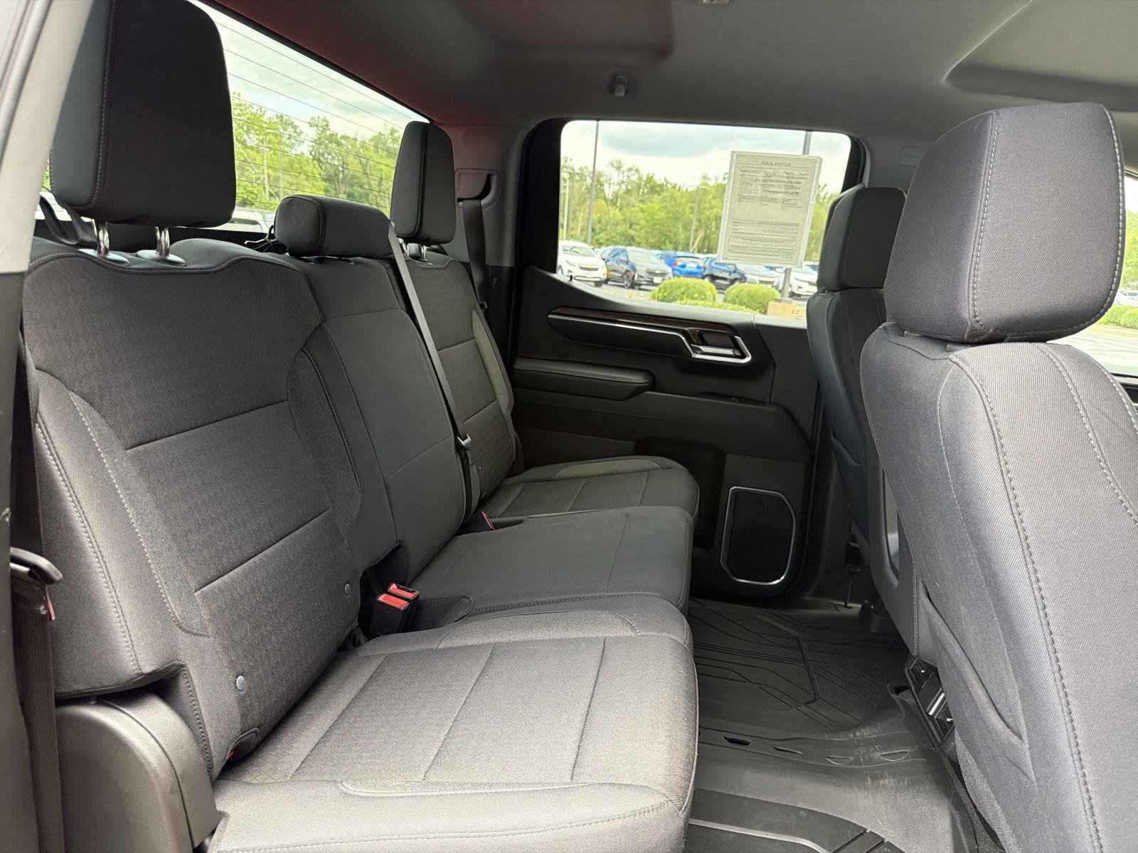 2025 Chevrolet Silverado 1500 LT - Photo 35