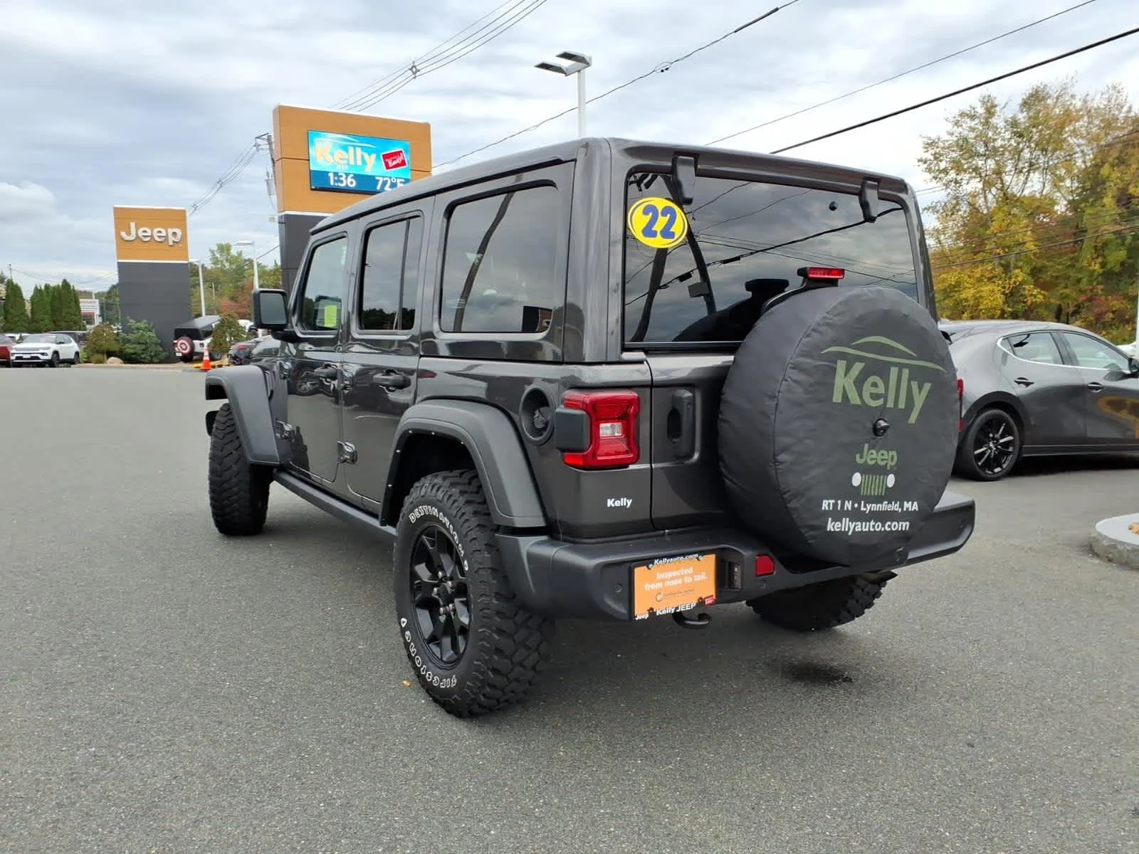 Certified Used 2022 Granite Crystal Metallic Clearcoat Jeep Unlimited Willys image 11