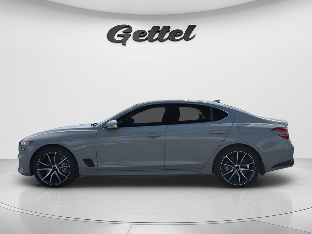 2026 GENESIS G70 Standard - Photo 8