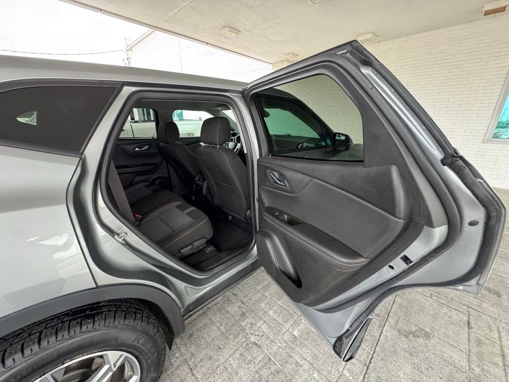 Used 2023 Gray Chevrolet LT image 23
