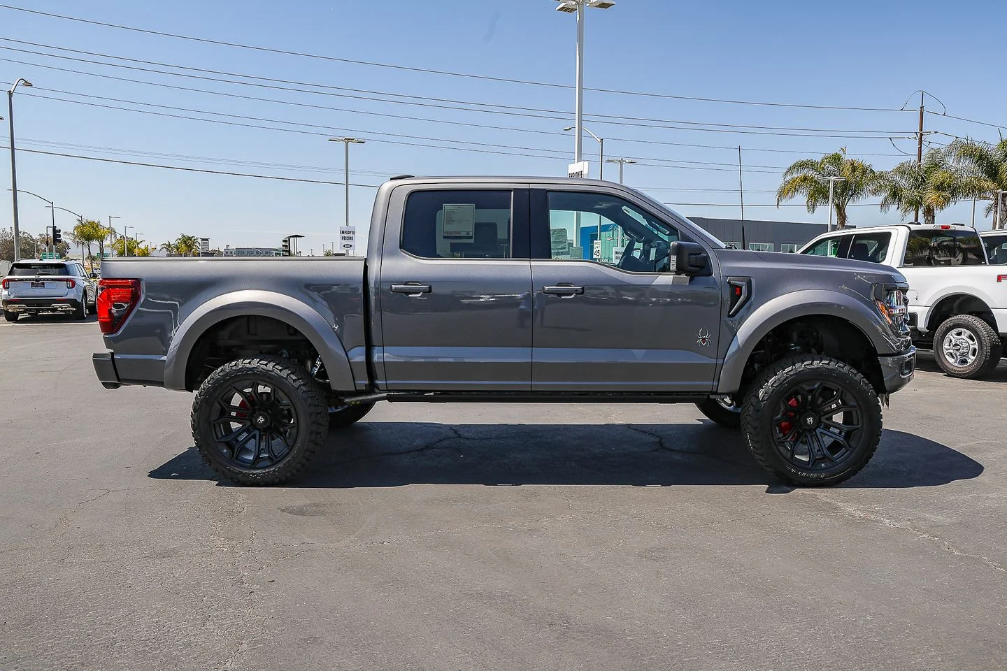 New 2026 Carbonized Gray Metallic Ford XLT image 4