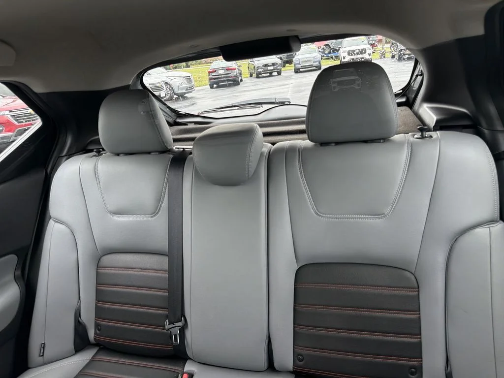 Used 2023 Gray Nissan SR image 24