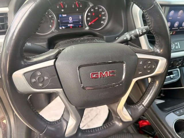Used 2020 Red GMC SLE image 9
