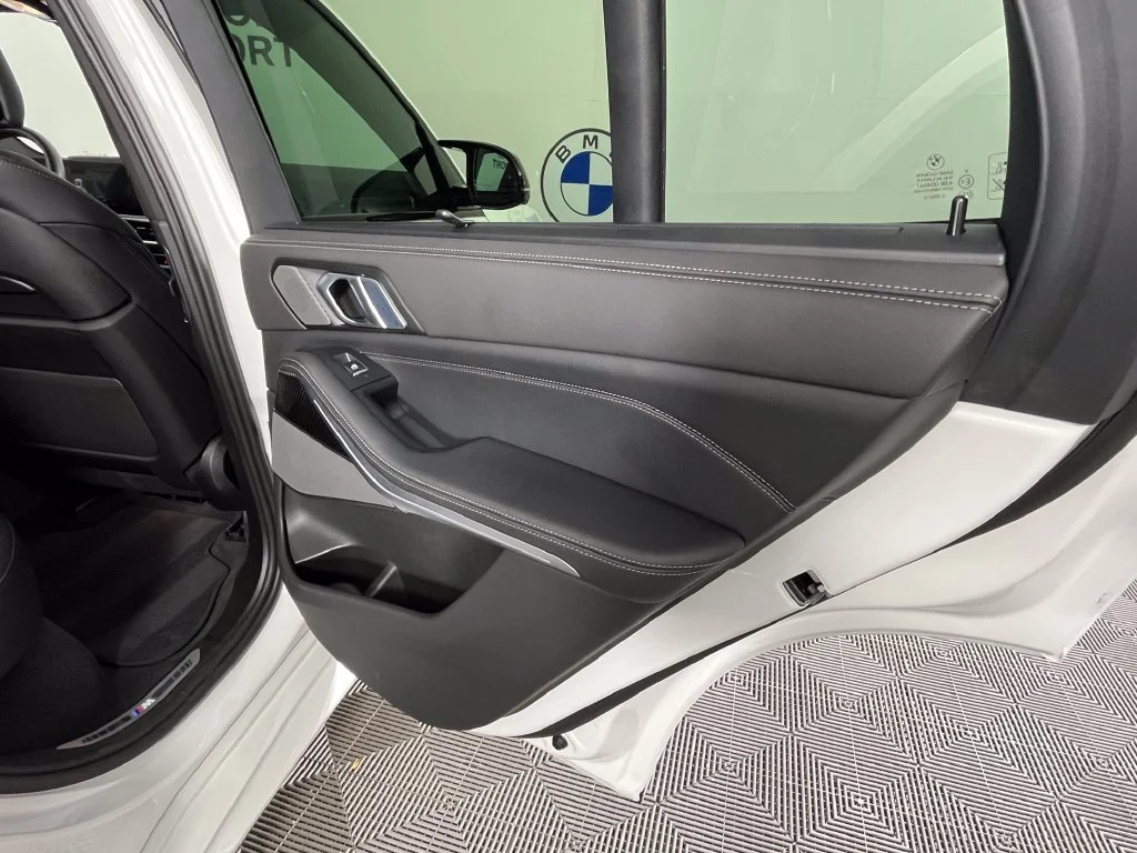 Certified Used 2025 White Metallic BMW M60i image 25