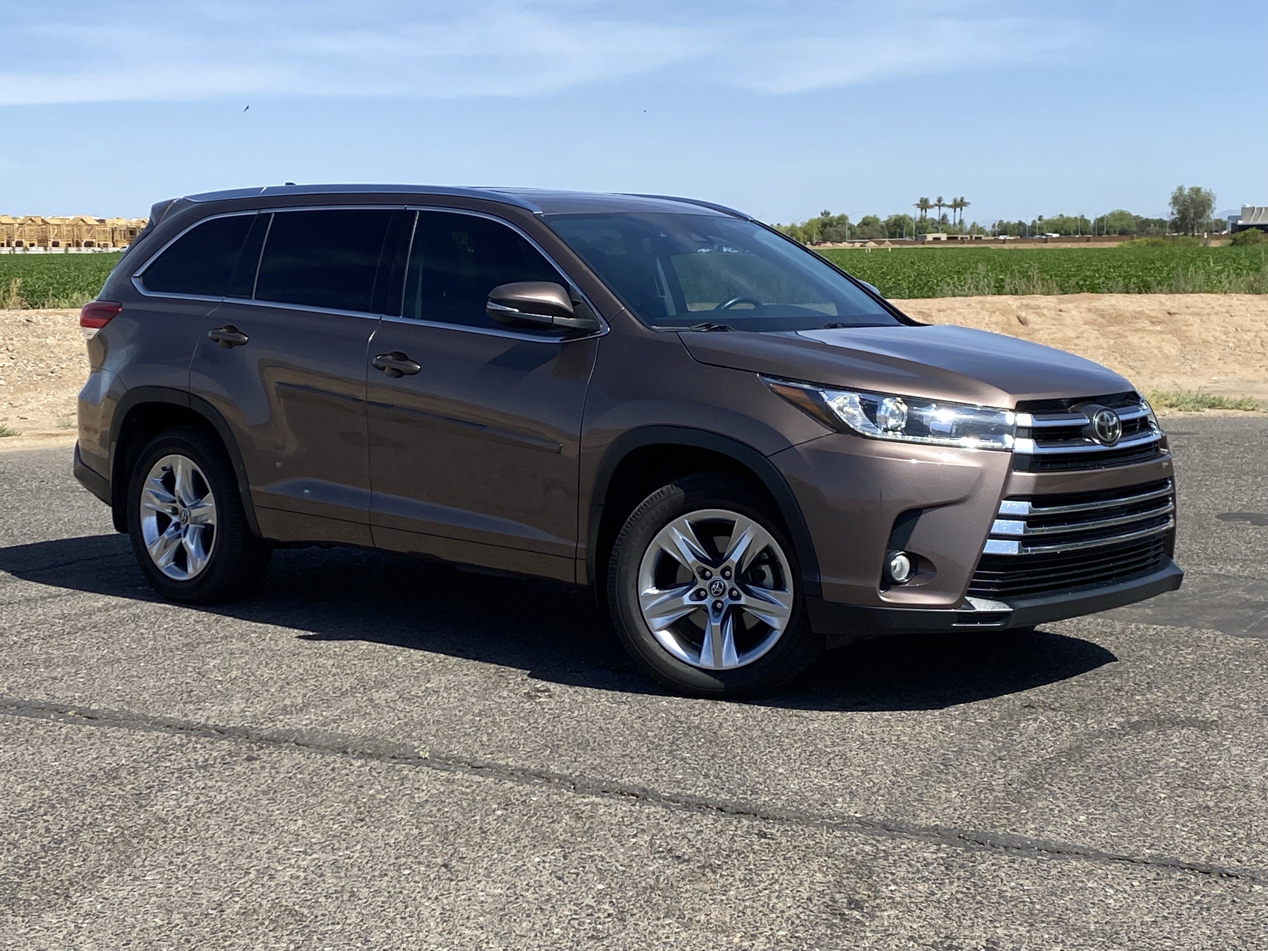 Certified Used 2017 Toasted Walnut Pearl Toyota Limited image 33