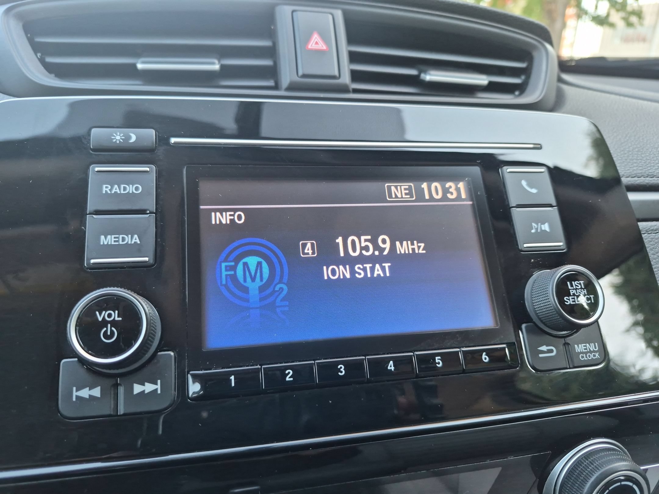 Certified Used 2018 Silver Honda LX image 17