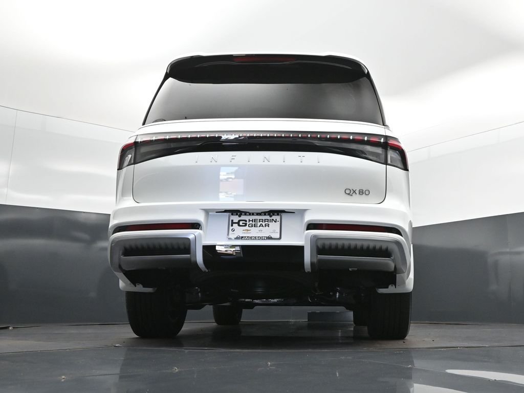 New 2026 RADIANT WHITE INFINITI Luxe 2WD image 42