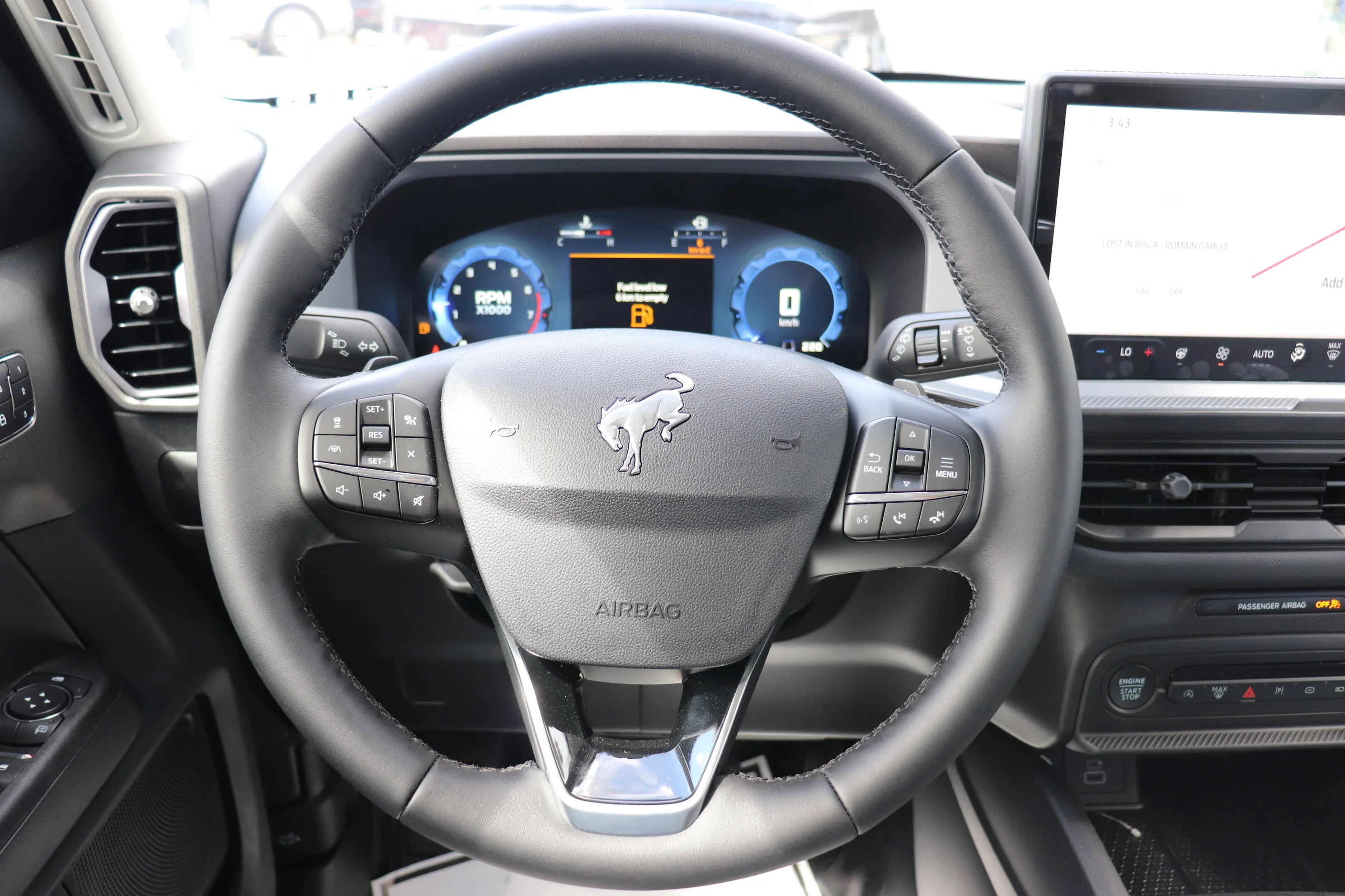 New 2026 SPACE WHITE METALLIC Ford Badlands image 14