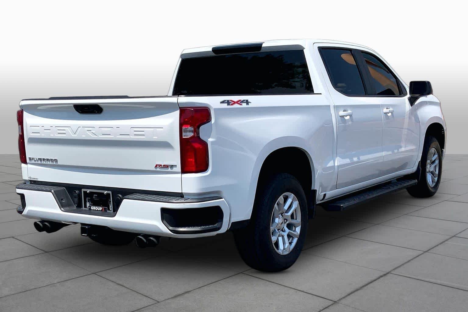 Used 2023 Summit White Chevrolet RST image 12