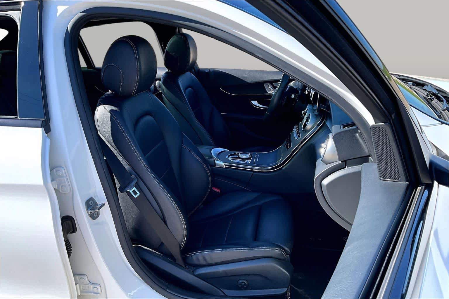 Used 2020 Polar White Mercedes-Benz C 300 image 9