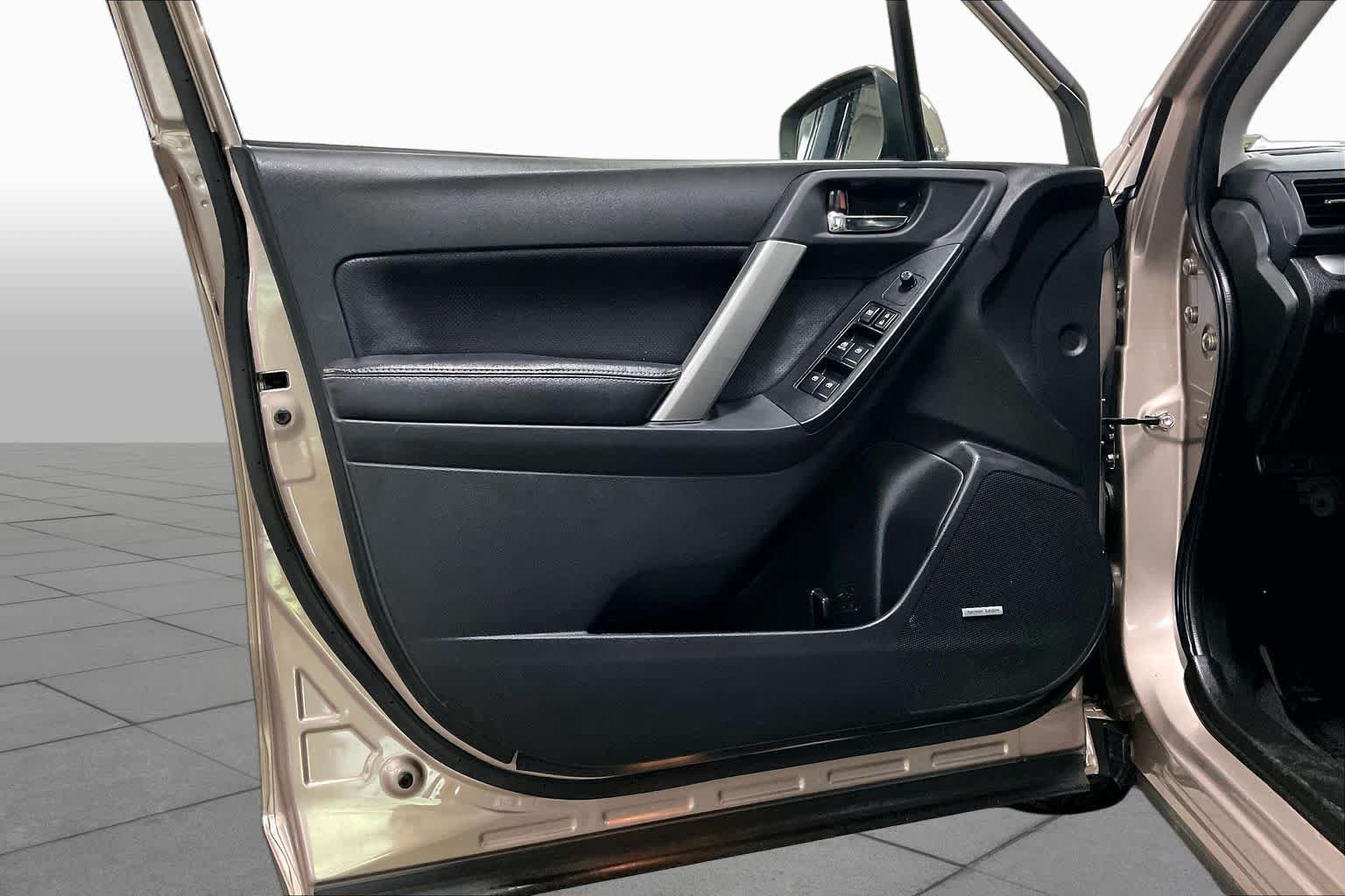 Used 2014 Burnished Bronze Metallic Subaru 2.5i Touring image 22