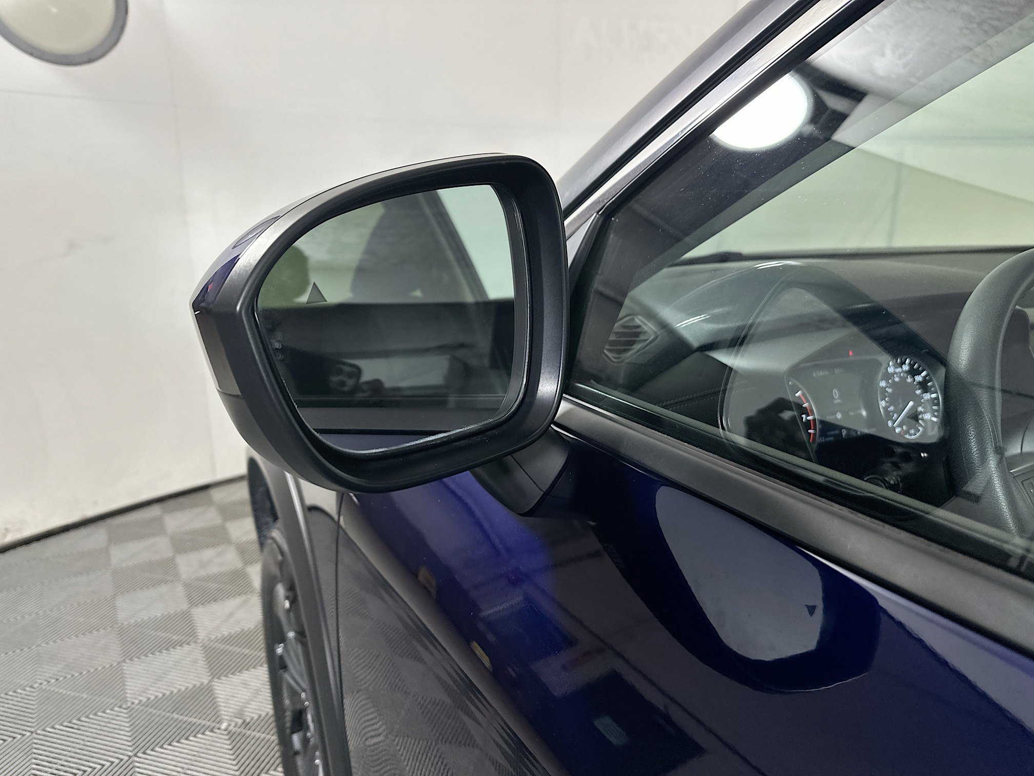 Used 2024 Deep Ocean Blue Pearl Nissan SV image 10
