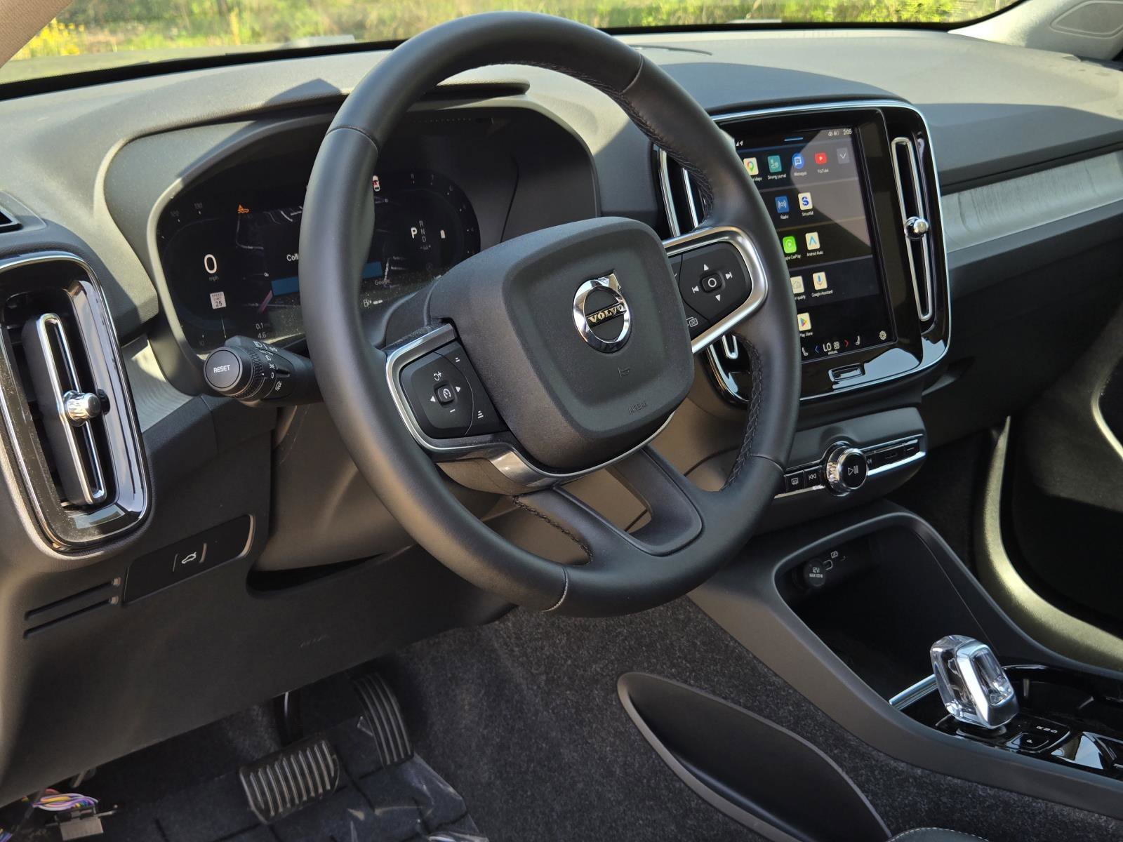 Used 2025 Black Volvo Plus Dark Theme image 29