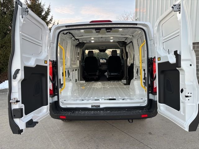 New 2026 Oxford White Ford Cargo Van image 11