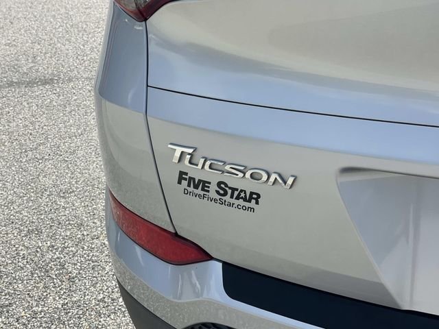 Used 2018 Silver Hyundai SEL image 9
