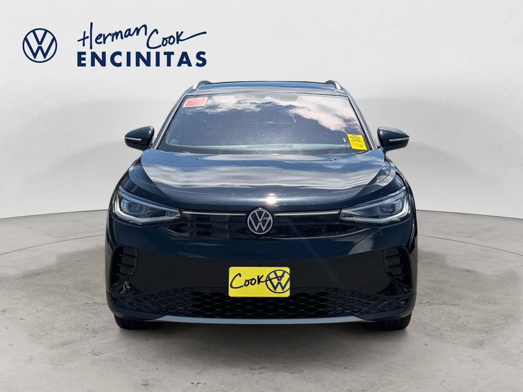 Certified Used 2025 Deep Black Volkswagen Pro S Plus image 8