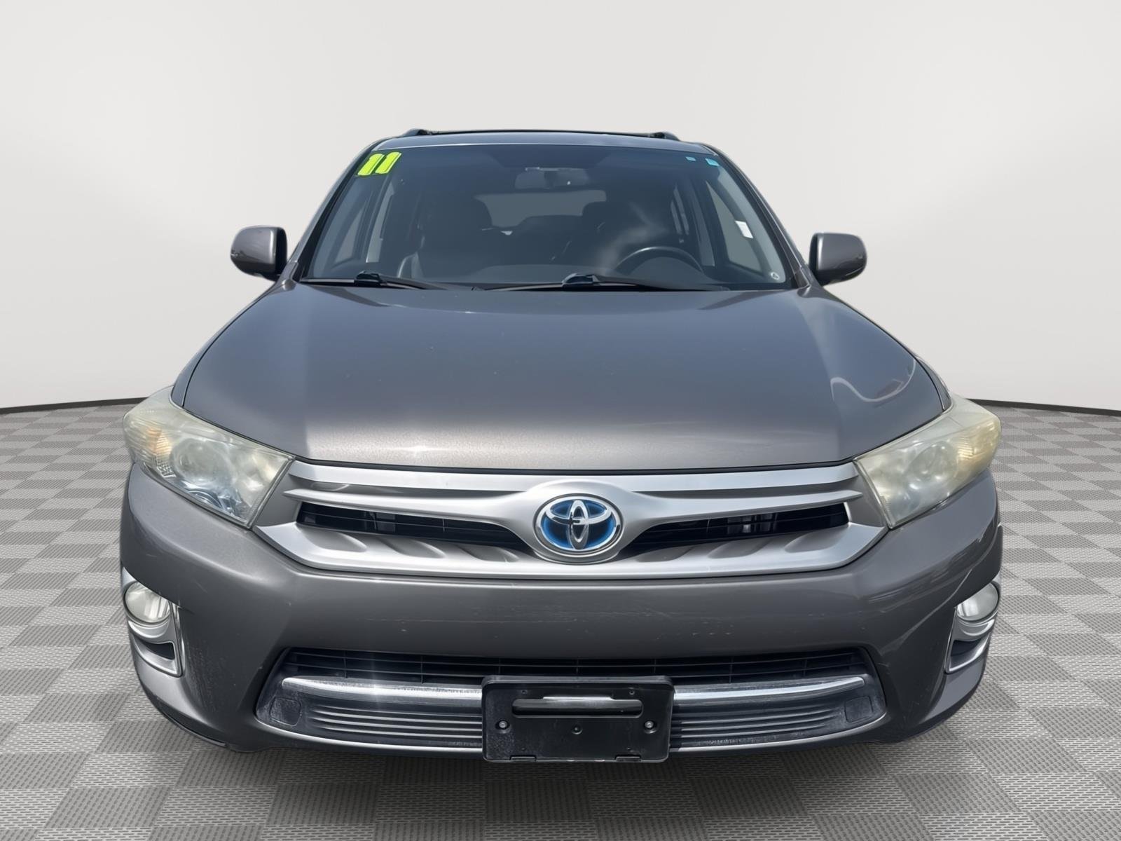 Used 2011 Predawn Gray Mica Toyota Limited image 9