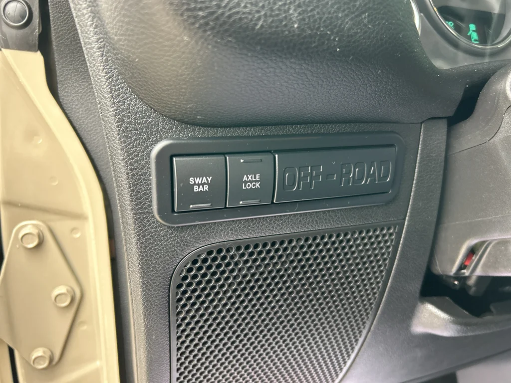 Used 2017 Gobi Clearcoat Jeep Rubicon image 8