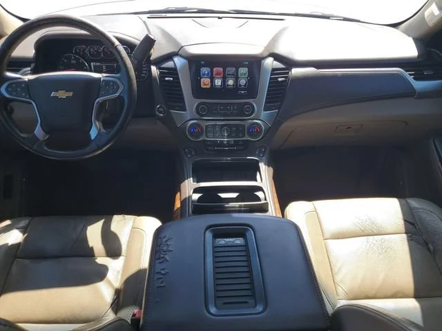 Used 2016 IRIDESCENT PEARL TRICOAT Chevrolet LTZ image 28