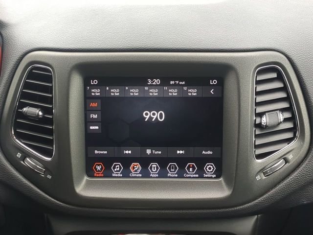 Used 2020 Silver Jeep Trailhawk image 20