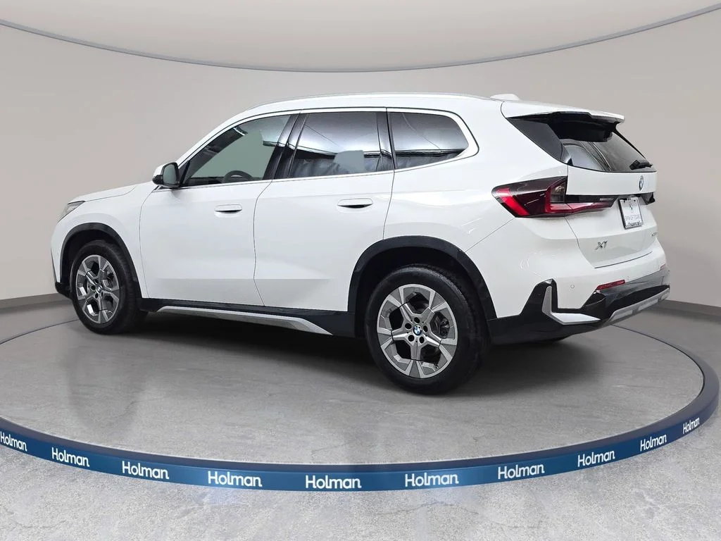 Used 2025 Alpine White BMW xDrive28i image 8