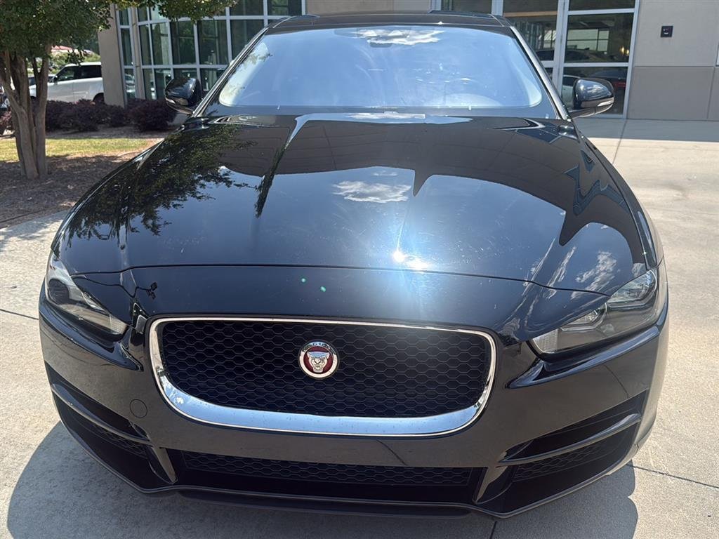 Used 2019 Narvik Black Jaguar 25t Prestige image 2