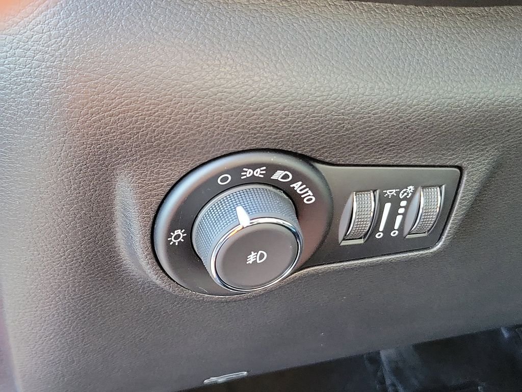 New 2026 Joose (DISC) Jeep Limited image 22