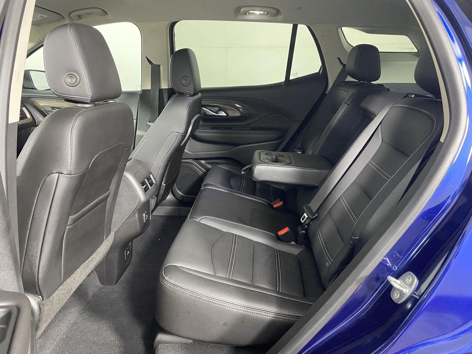 Used 2022 Marine Metallic GMC Denali image 25