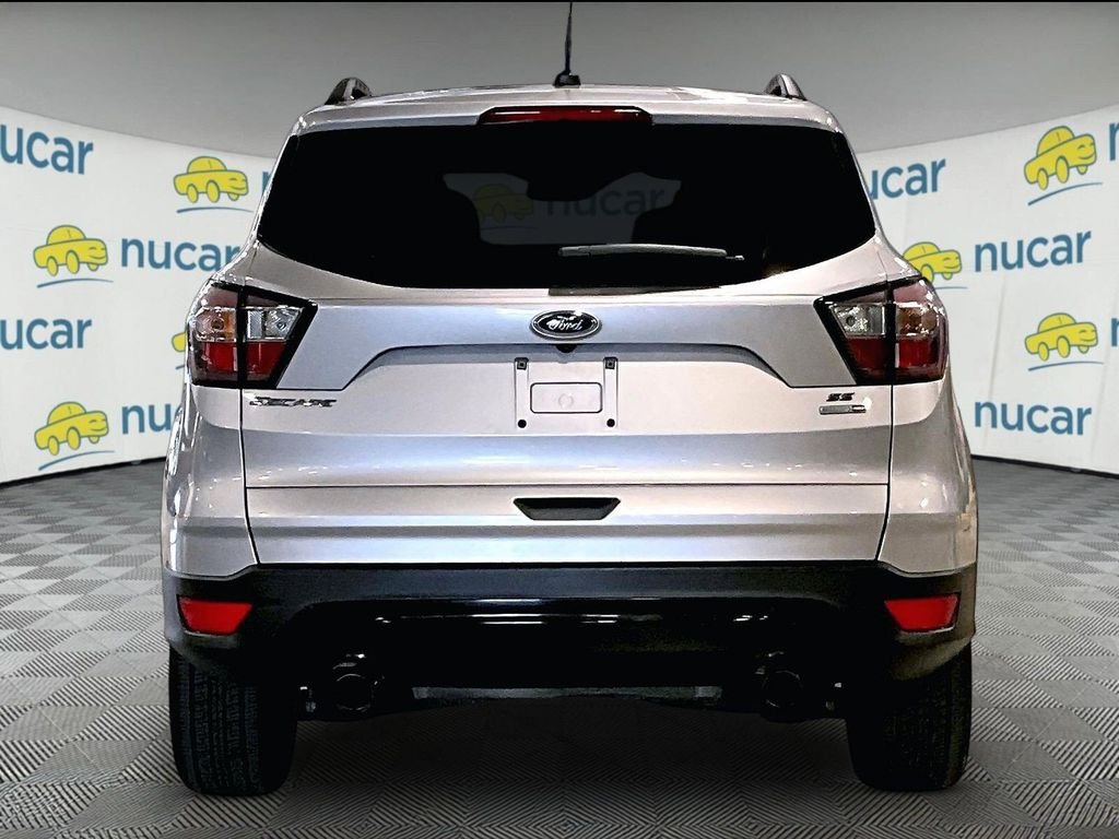 Used 2018 Silver Ford SE image 5