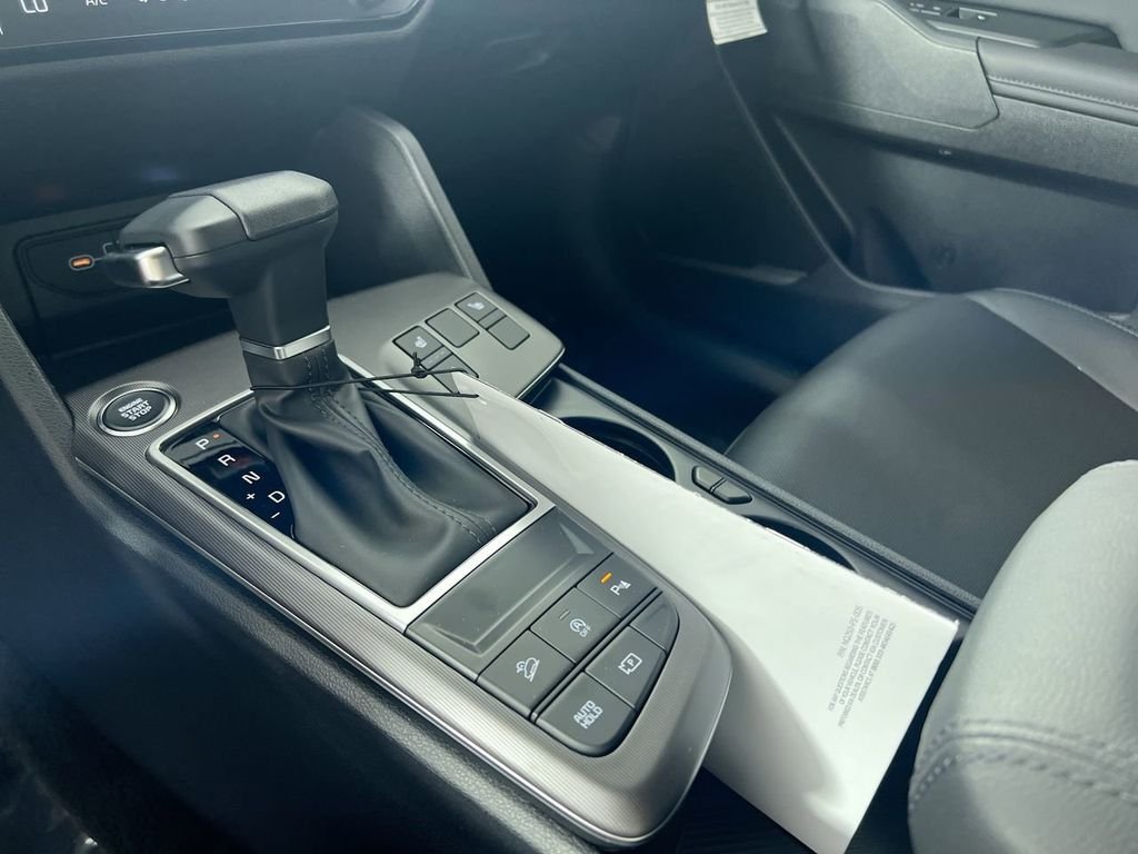 New 2026 Glacial White Pearl Kia EX image 26