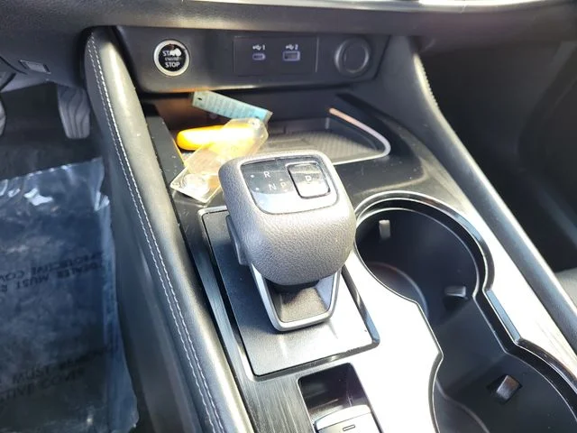 Used 2022 Orange Nissan Platinum image 33