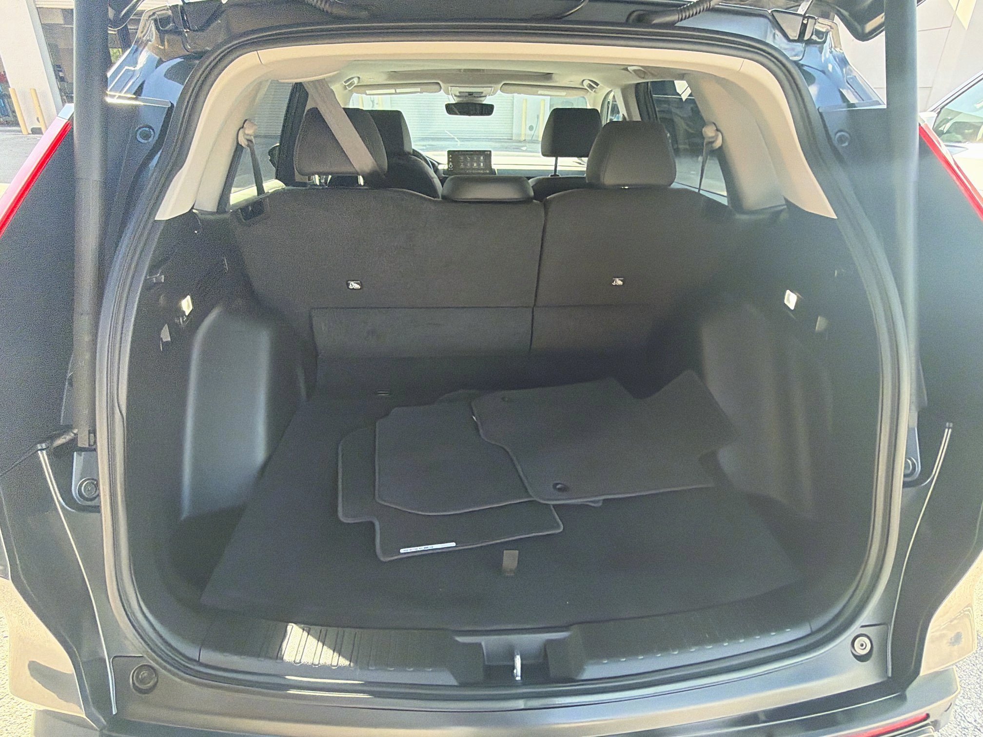 Certified Used 2024 sparkle silver metallic Honda EX-L image 26