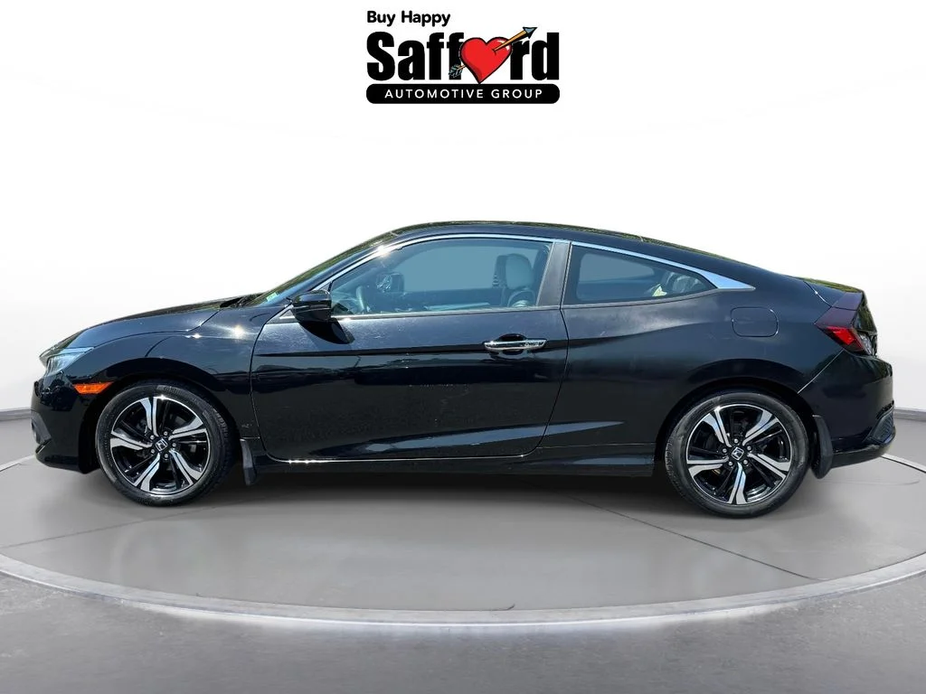 Used 2016  Honda Touring image 5