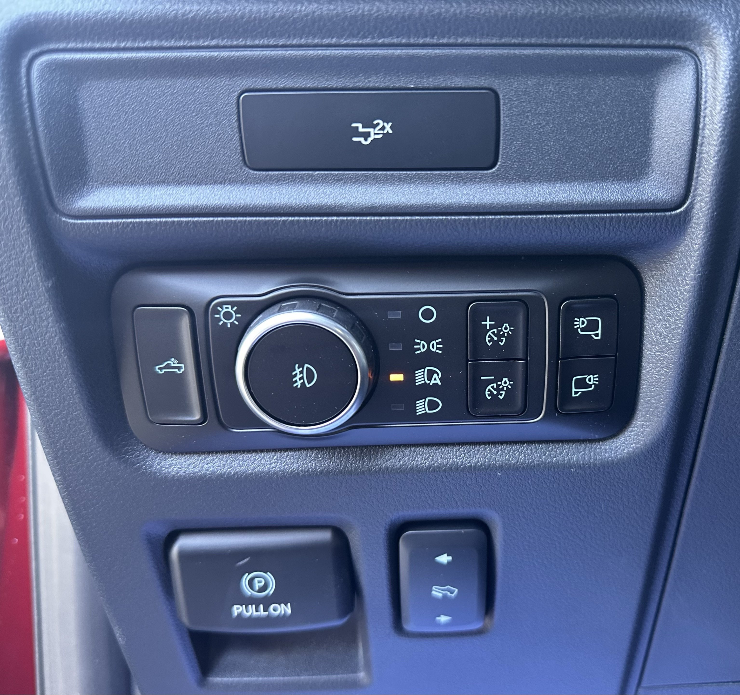 New 2026 Ruby Red Metallic Tinted Clearcoat Ford Lariat® image 19