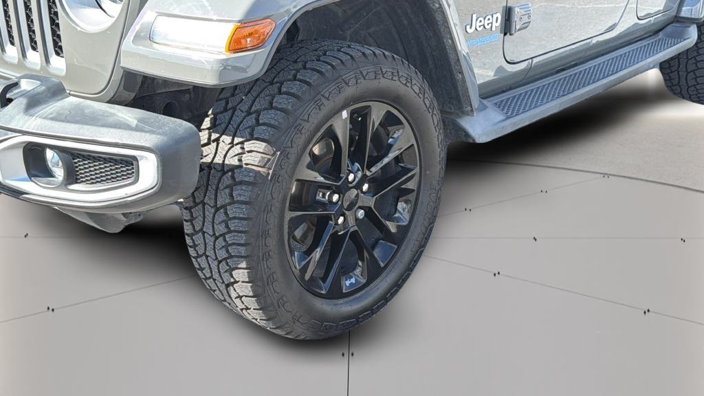 Used 2021 Gray Clearcoat Jeep Unlimited Sahara 4xe image 12