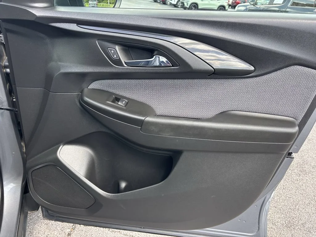 Used 2021 SATIN STEEL METALLIC Chevrolet LT image 20