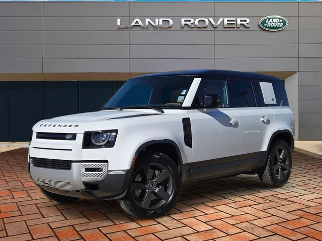 2024 Land Rover Defender SE