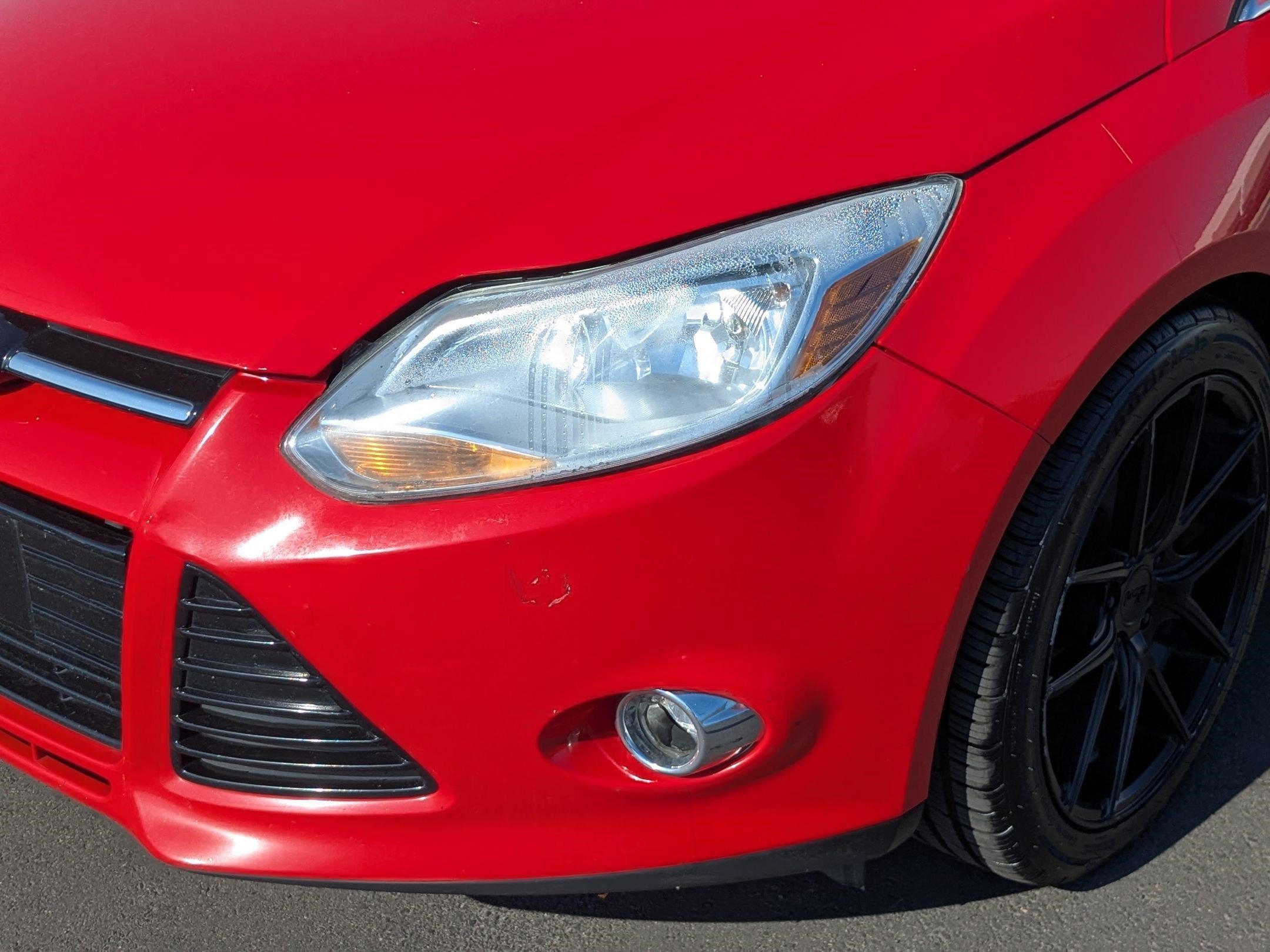 Used 2012 Race Red Ford SEL image 10