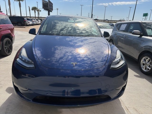 Used 2021 Tesla Model Y Long Range with VIN 5YJYGDEE1MF100125 for sale in Fort Worth, TX