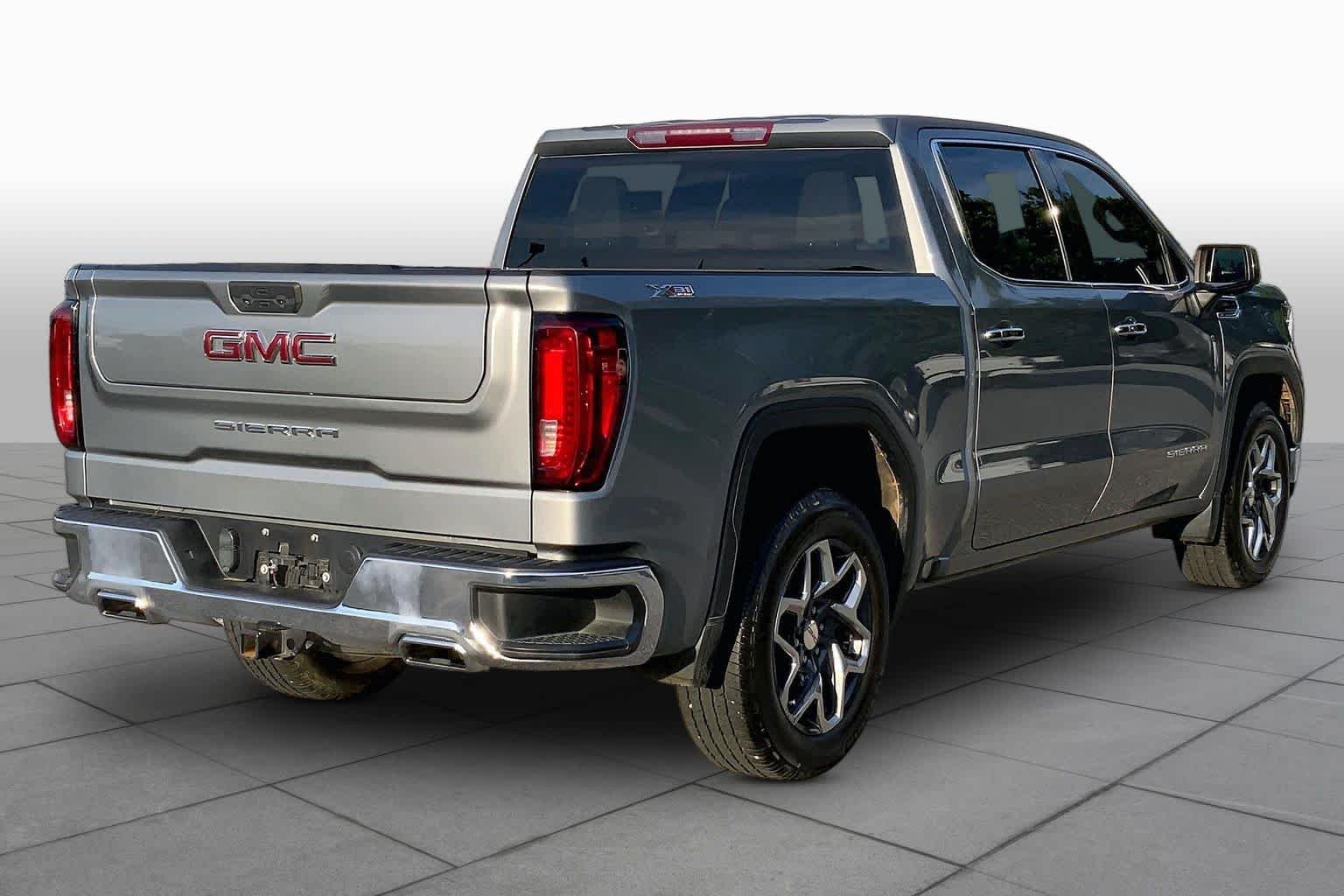 Used 2023 Sterling Metallic GMC SLT image 13