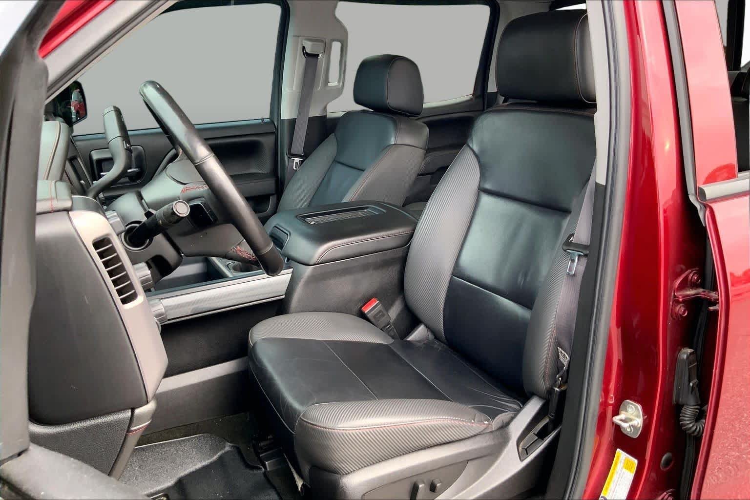 Used 2017 Crimson Red Tintcoat GMC SLT image 8