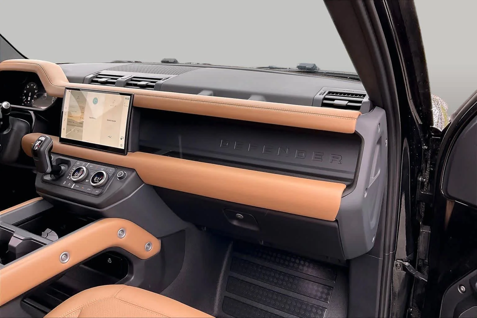 Used 2025  Land Rover X-Dynamic SE image 17