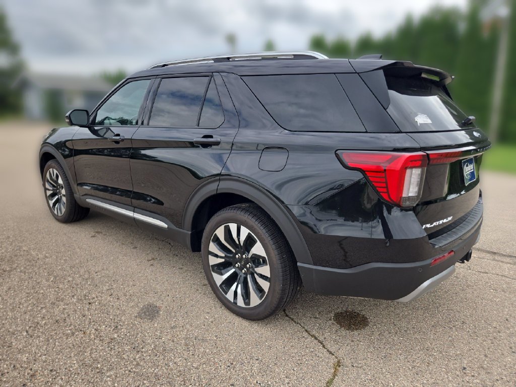 New 2026 Agate Black Metallic Ford Platinum™ image 8