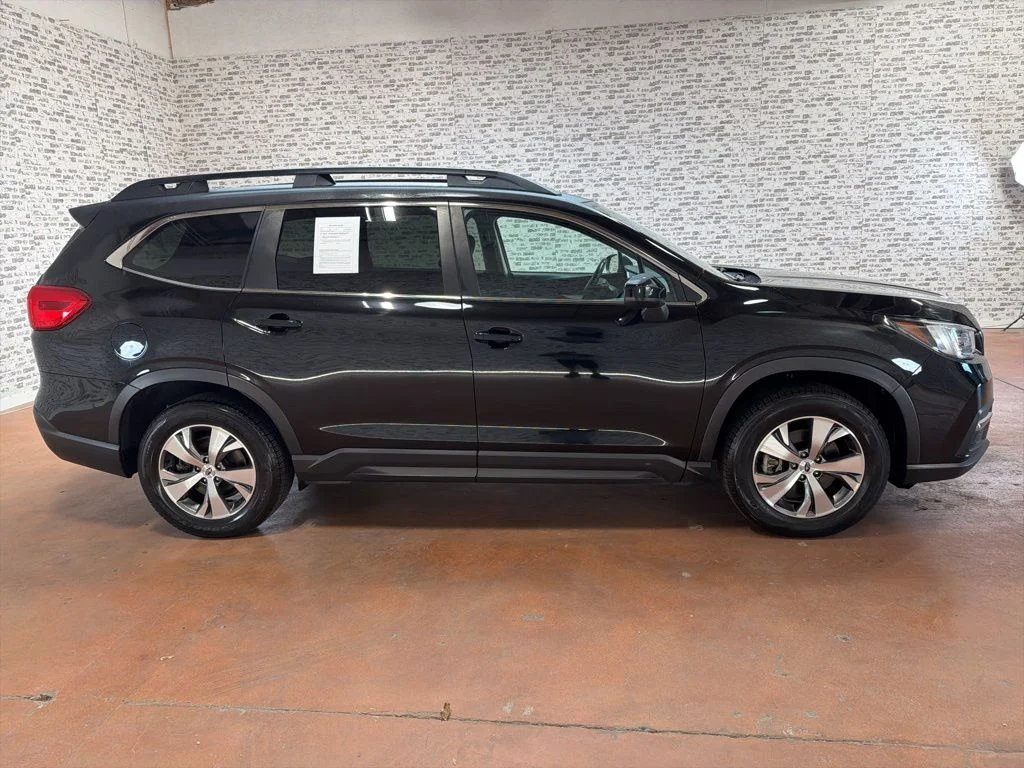 Used 2022 Black Subaru Premium image 8