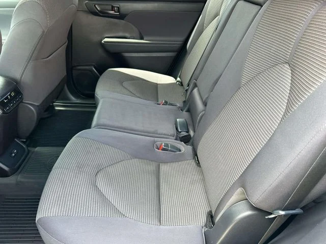 Used 2023 Silver Toyota LE image 21
