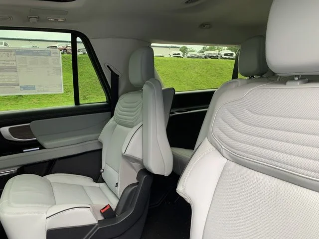 New 2026 Silver Ford MAX Platinum® image 21