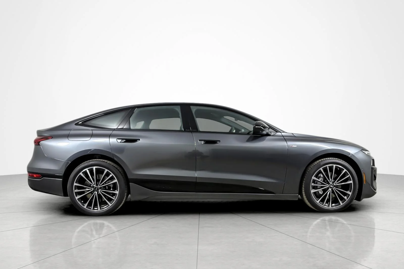 New 2027 Daytona Gray Pearl Effect Audi Premium Plus quattro image 7